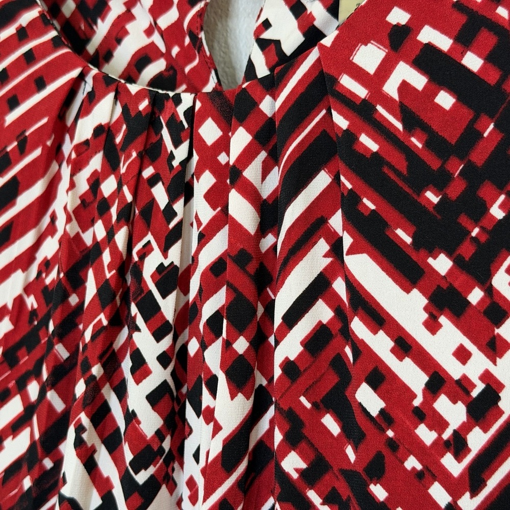 Calvin Klein Blouse Womens Size XL Red Print Sleeveless Pleat Round Neck NEW - Picture 3 of 8